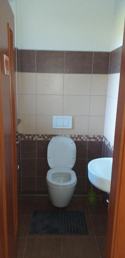 Villa FAMILY HOUSE Tisá Esterno foto